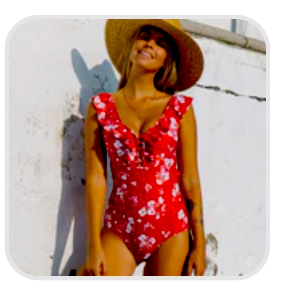NWT BEACHSISSI RED AND WHITE FLORAL RUFFLE ONE-PIECE BATHING SUIT L